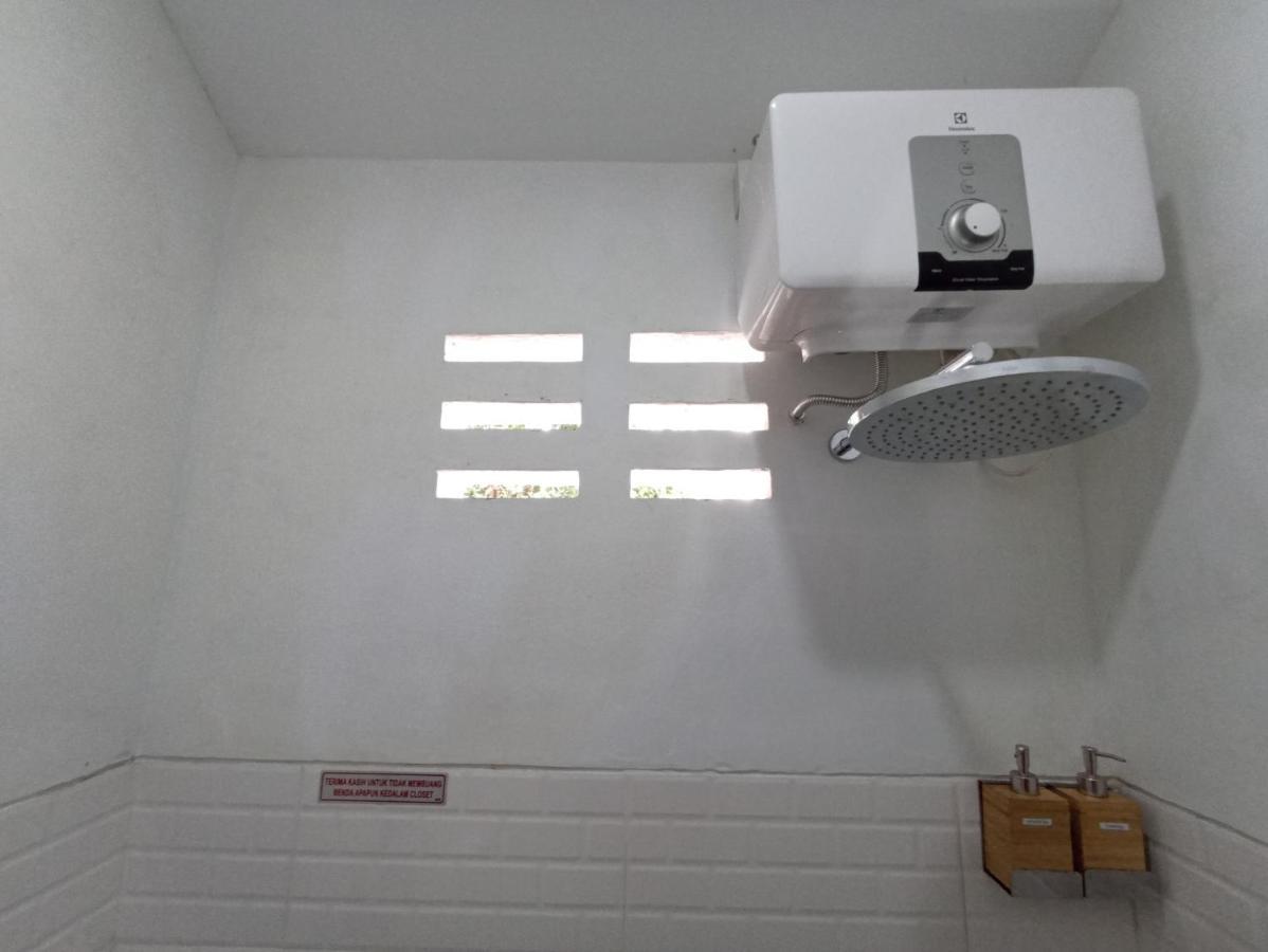Mruyung Guest House Kota Lama Banyumas Mitra Reddoorz Dış mekan fotoğraf