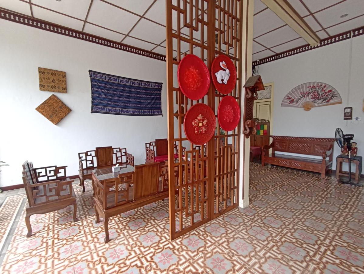 Mruyung Guest House Kota Lama Banyumas Mitra Reddoorz Dış mekan fotoğraf