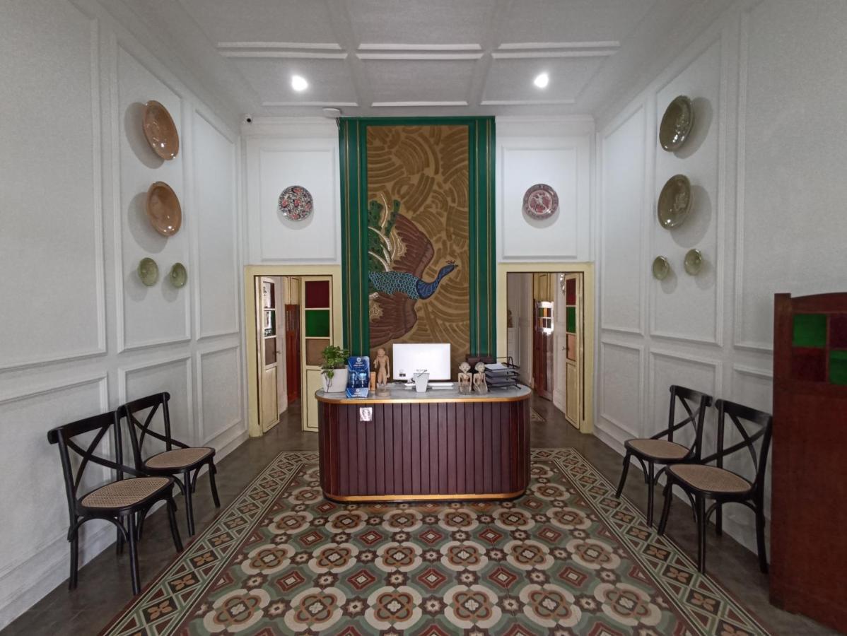 Mruyung Guest House Kota Lama Banyumas Mitra Reddoorz Dış mekan fotoğraf
